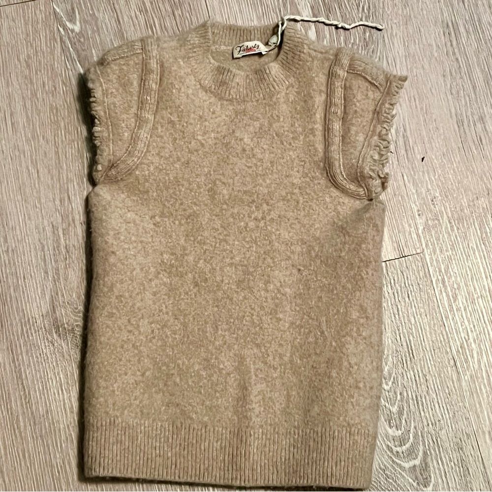 Faherty wool yak sweater vest kids Small Beige Mock Neck